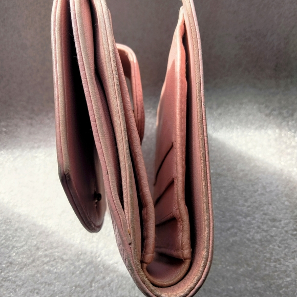 Chanel Caviar Trifold Big CC Logo Wallet Clutch - Picture 5 of 11